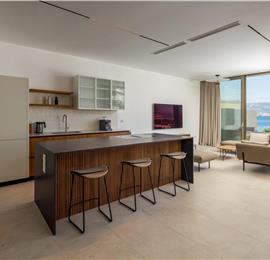 4-Bedroom Luxury Villa with Heated Pool, Ciovo near Trogir – Sleeps 8